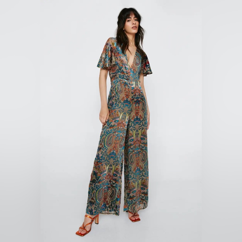 NASTY GAL | NWT Paisley Devore Angel Sleeve Jumpsuit Size 4